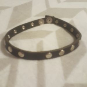 Volcom studded  choker